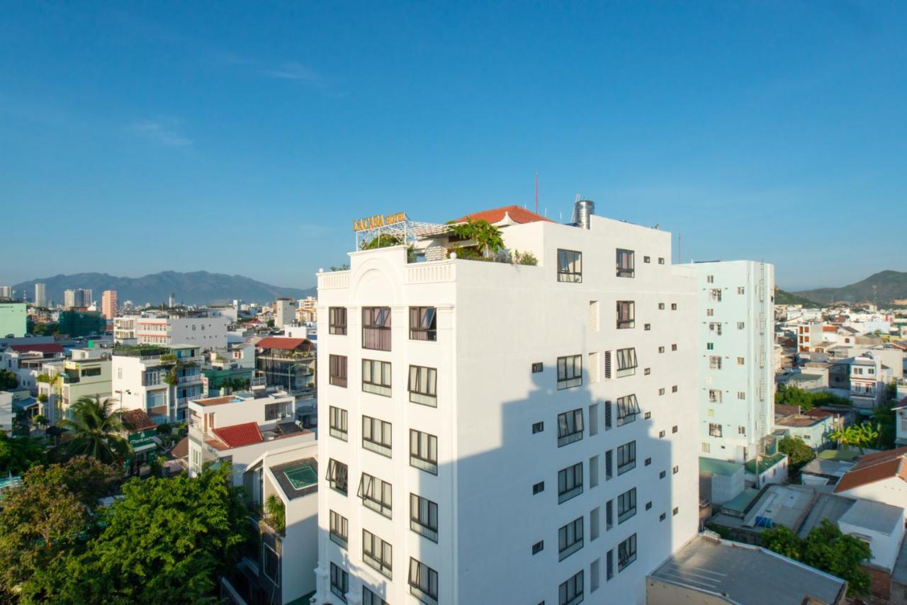 La Casa Hotel Nha Trang Bagian luar foto
