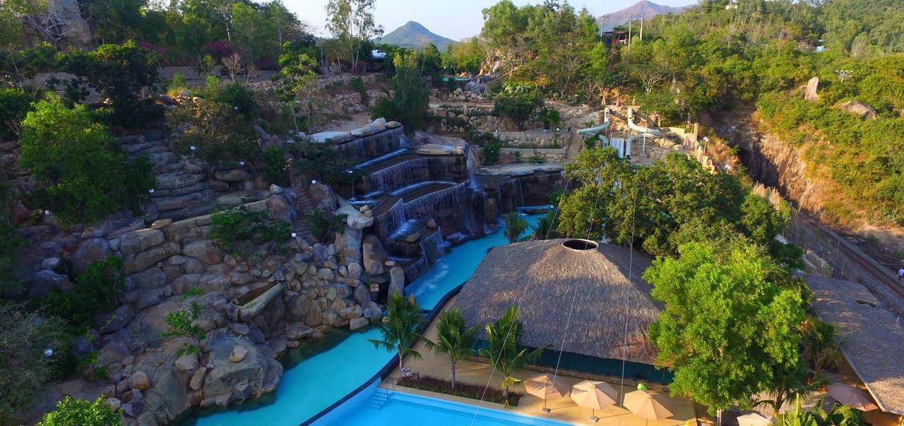 La Casa Hotel Nha Trang Bagian luar foto